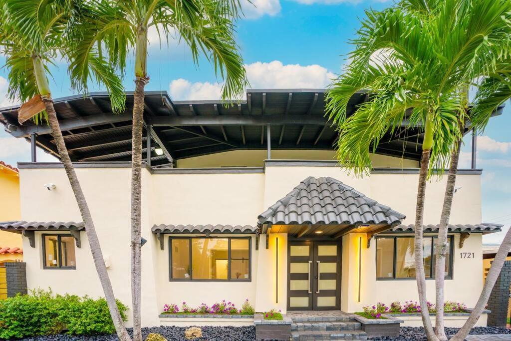 New! Miami & Calle Ocho Simpson'S Funhouse! Exterior foto